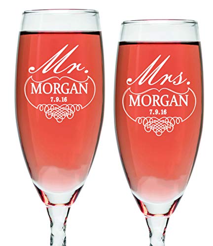 Set of 2 Personalized Wedding Champagne Flutes- For Any Venue-Mr and Mrs Design - Engraved Flutes for Bride and Groom Keepsake Gift for Customized Wedding Gift Reception