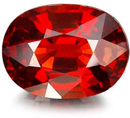 Piedra natural Gomed de 4.25 Ratti para lucir un granate hesonita A1+ único