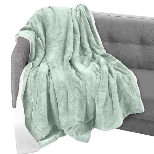 Elegant Comfort Throw Blanket, Reversible Sherpa Flannel, Ultra-Soft, Fuzzy, Cozy and Plush- All Season Lightweight Decorative Throw, 50 x 60 inches, Solid Sherpa Throw, Mint Green