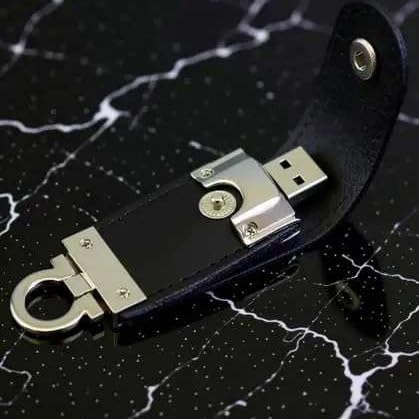 Image of Otario Leather Pendrive Keychain USB Flash Drive 32GB |Stylish Keyring Shape Rotating with Premium Finish | Portable for Laptop, Computer, Car,Music, Mobile,Office use