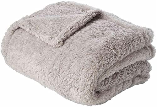 wilko Teddy throw Silver Grey, 100% Polyester Washable Teddy Fleece Throw, 130 x 170cm