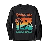 Riding perfect waves Surfing SUP at the Beach