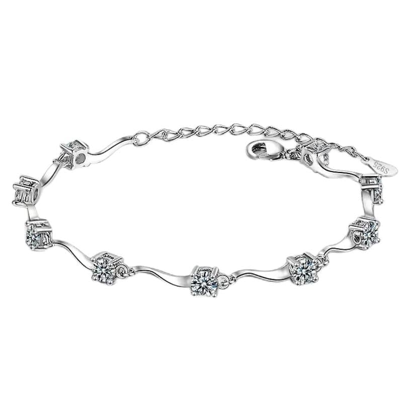 Zircone cubique à quatre griffes serti sur argent 925 étincelant