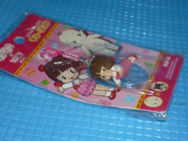 Amazon.co.jp: ローズオニールキューピーキュージョン根付ブラック