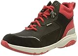 Los zapatos para niños Clarks tienen 5 principios – Sencillo: porque menos es desde hace más de 70 años exploramos la biomecánica de los pies de los niños. Por lo tanto, sabemos exactamente lo que necesitan para un crecimiento natural y un desarrollo natural. Nuestros zapatos combinan artesanía innovadora con un diseño limpio. Se componen solo de los elementos necesarios para apoyar un desarrollo saludable del pie. ¡No más! Ni menos. Estable: sujeción y equilibrio. Nuestro cerebro recibe el 70% de la información de las 200.000 terminaciones nerviosas en nuestras suelas. Fascinante, ¿no? Por esta razón, nuestros zapatos permiten el máximo contacto con el suelo para un equilibrio óptimo y estabilidad. La amortiguación innecesaria puede afectar la conexión sensorial con el suelo. Por lo tanto, solo utilizamos amortiguación si mejora el rendimiento de los pies. Ajuste perfecto: comodidad inmejorable. Los zapatos adecuados ofrecen a los pies la libertad necesaria para el crecimiento natural y el desarrollo natural. La base de cada zapato Clarks forma una barra de madera moldeada a mano. Por lo tanto, en cada estilo tenemos en cuenta la adaptación a la forma natural del pie: nuestros zapatos son tan flexibles y flexibles que seguirán cada movimiento de los pies y ofrecen una comodidad óptima de forma permanente. Nuestros expertos asesores en las tiendas te ayudarán a encontrar el calzado ideal para tu hijo. Ligero: libertad de movimiento. Diseñamos zapatos que ofrecen más libertad de movimiento a través de una mayor comodidad. Cuanto más ligero sea el zapato, más natural será el movimiento. Esto es lógico, ¿no? Un zapato más ligero requiere menos esfuerzo de energía para el movimiento. Nuestros zapatos combinan tecnologías innovadoras con materiales suaves y ligeros. Esto le da a los niños la libertad de moverse de forma totalmente natural. Flexible: movimiento natural para caminar, correr, escalar, saltar, no importa cómo un niño quiere moverse, nuestros zapatos se ajustan. Muy natural. Empezando por nuestros tejidos y variedades de cuero hasta las avanzadas tecnologías de amortiguación en nuestras suelas ligeras: cada zapato está lleno de innovación. Esto garantiza la máxima flexibilidad para una libertad de movimiento sin restricciones.
