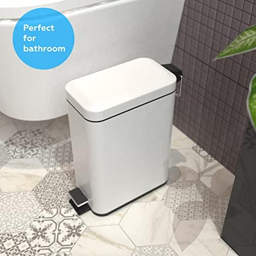 iDesign Bathroom Pedal Bin , Small Waste Bin with Lid, Made of Metal, Practical for Bathroom, Kitchen or Office, White