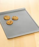 Calphalon Classic Bakeware 14-by-17-Inch Rectangular Nonstick Large Cookie Sheet