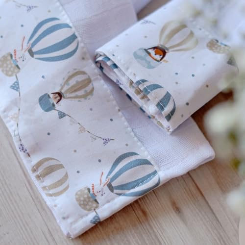 Kit 3 Paninhos de Boca Bebê em Tricoline 100% Algodão com Saquinho Presenteável Balão Mágico