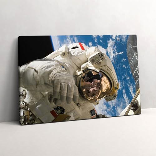 Art mural astronaute américain pour sublimer l'ambiance moderne d'un salon contemporain