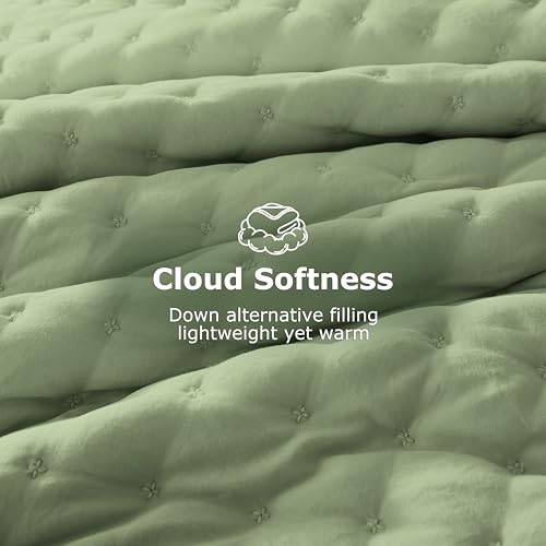 Image of WDCOZY Cloud Soft Quilt Set, Oversized King Size, Sage, 116x106 inches