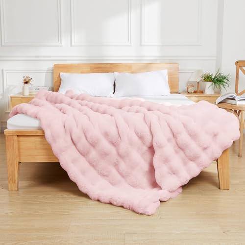 Latepis Pink Faux Fur Queen Blanket for Bed Bubble Cute Soft Warm Comforter Thick Furry Blanket for Sofa Bedroom Cozy Blankets for Women Gift Luxury Blankets for All Seasons 90''x90'', 860gsm by Latepis - Image 2
