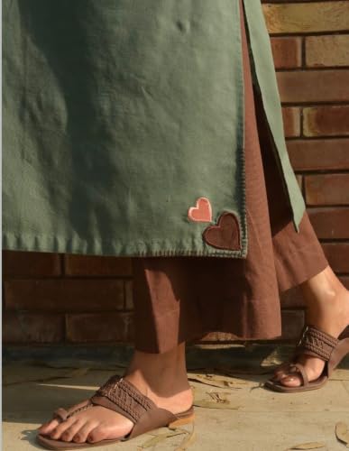 Image of Women's 60x60 Cotton Embroidered Kurta Pant Set