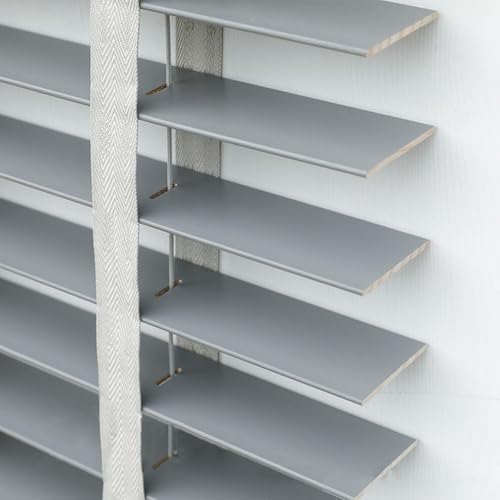 Persianas de madera maciza gris con láminas de 50 mm de alta calidad