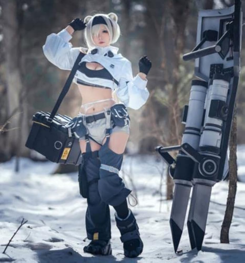 セット済みウィッグ　アークナイツ　ズオラウ　コスプレ Amazon.co.jp: [LALALV出品] 豪華版アークナイツ シュウ