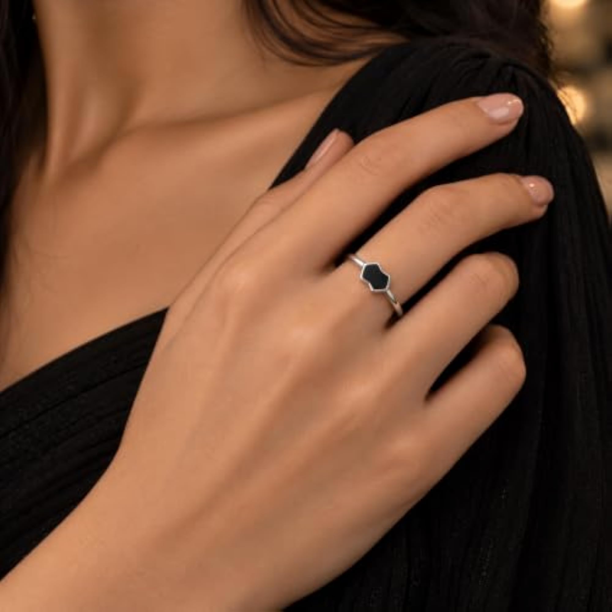 Hush Ring, Elegant Design