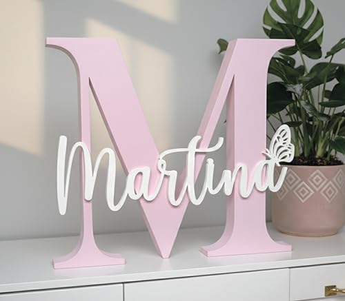 Tres Aristas Letra decorativa personalizada com borboleta, dinossauro ou basquetebol. Presente para crianças e bebés. Decoração de quarto infantil, comunhões, doces bar e mesas doces. Cor e medidas à