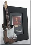 Bonnie Raitt marco de miniatura de graves guitarra