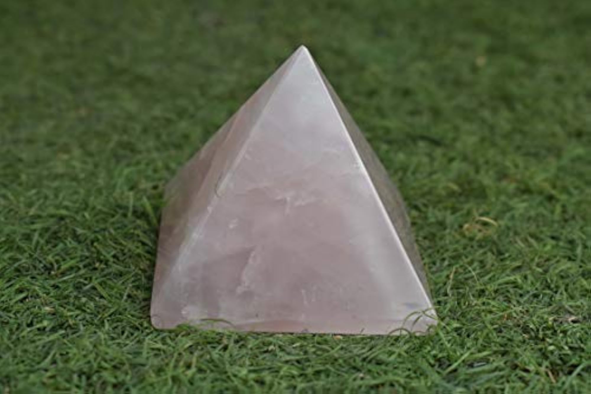 Rose Quartz Energy Home Décor Crystal, Natural Vastu Healing