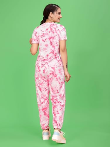 Image of woman Tracksuit for causal wear