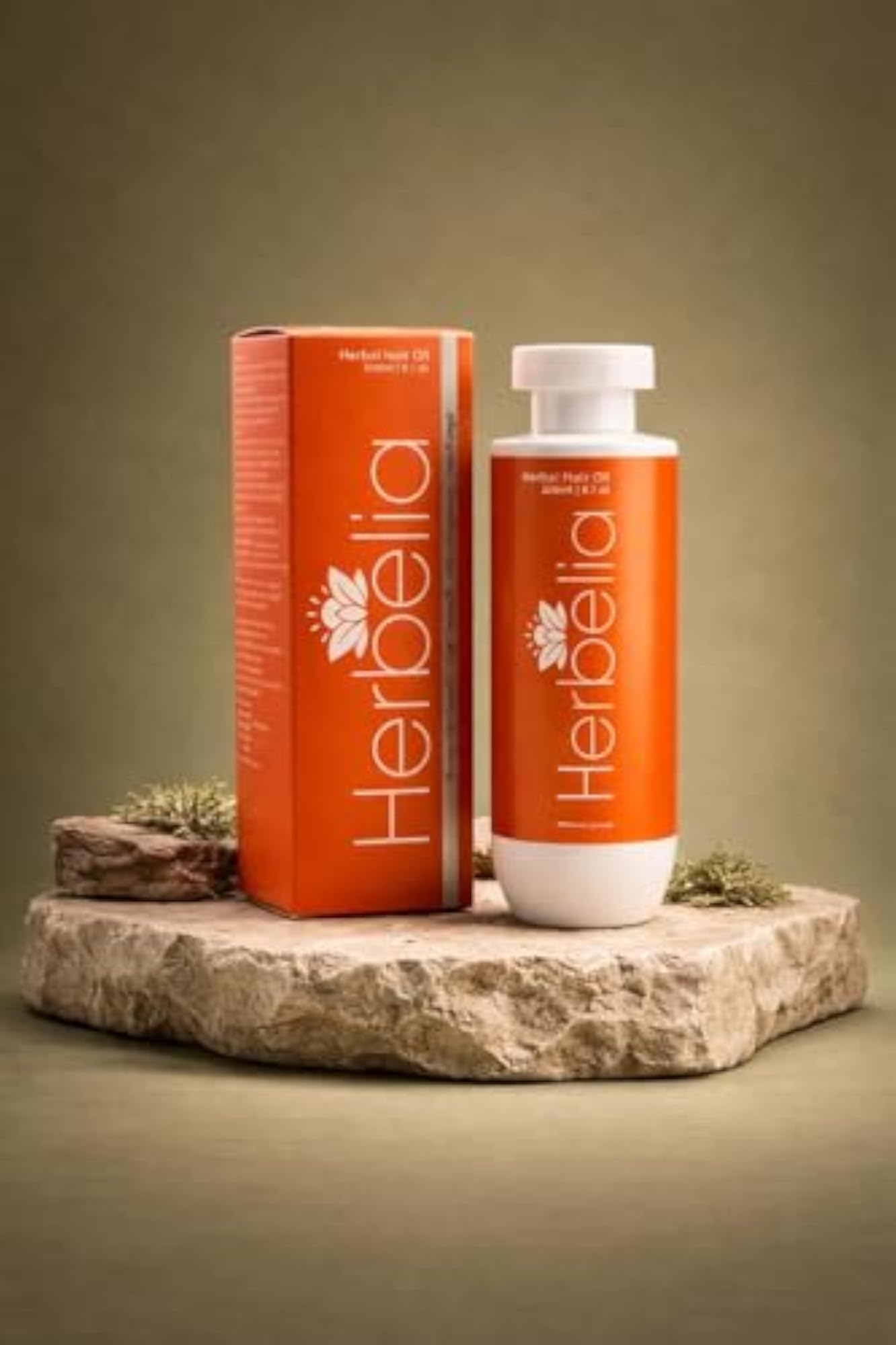 Herbal Hair Oil with Wrightia Tinctoria & Coconut Oil, 200ml
