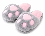 Adorable Animal Paw Design – Cute and fluffy paw-shaped slippers with soft plush finish and pink paw pad detail, perfect for animal lovers who want fun, cosy indoor footwear with a playful novelty touch for everyday comfort at home. Super Soft & Warm...