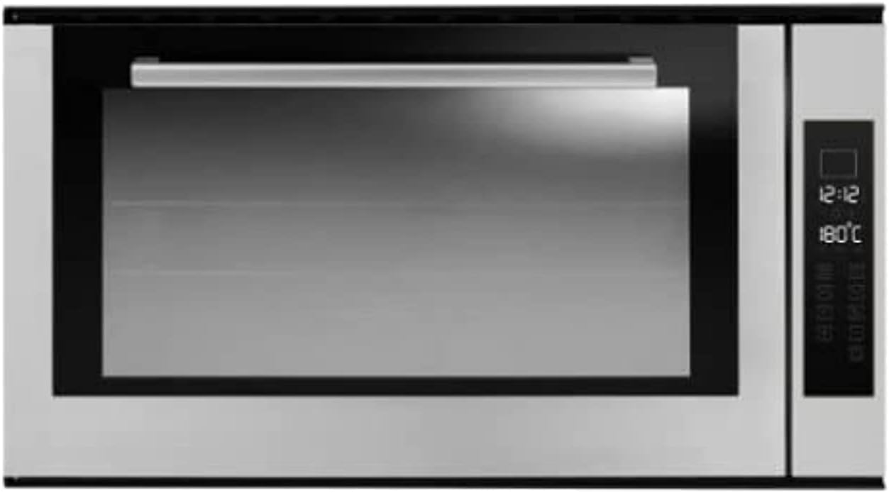 Davanti view of the Baumatic 125L 90Cm Electric Oven BME09ET with digital display showing time and temperature.