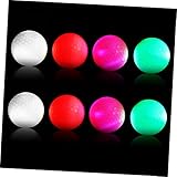 Los golpes con luces LED brillantes son muy interesantes y te brindan una experiencia de práctica de golf diferente