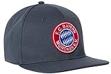 Snapback vom FCB Anthrazitfarbenes Retrodesign Mit FC Bayern München Logo vorn Gerader Schirm