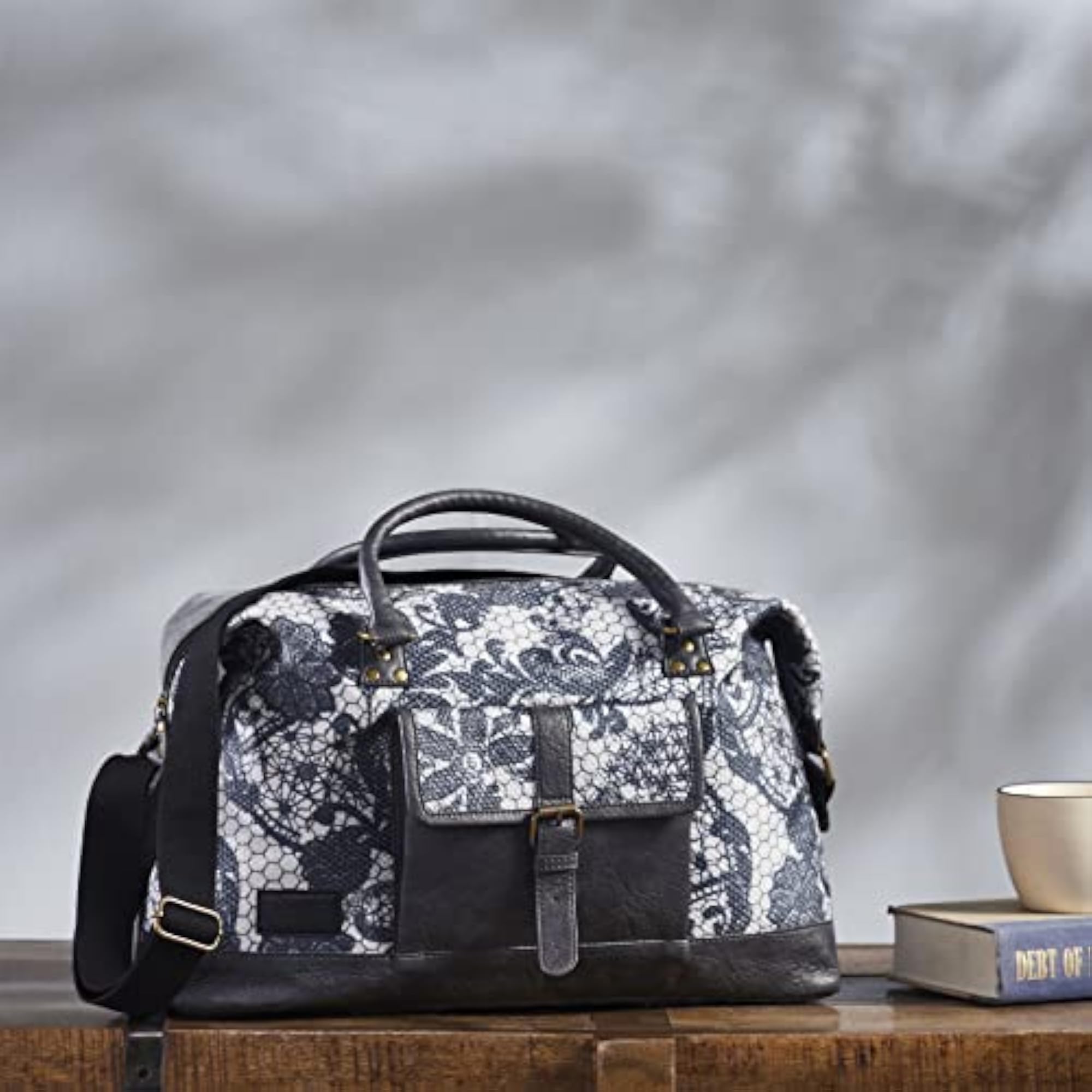 30L Travel Duffle Bag for Men and Women