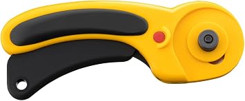 OLFA 45mm Ergonomic Squeeze-Handle Rotary Cutter (RTY-2/DX) - Auto-Retract