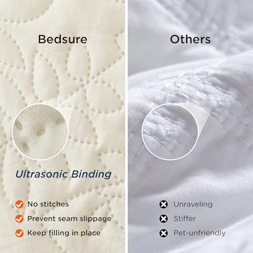 Image of Bedsure Quilts Queen Size - Ultra Soft Pre-Washed Cloud-Like Bedding, All-Season Lightweight Comforter for Country Bedroom, Leaf Design Coverlet in Cream Yellow, 90 x 96 Inches