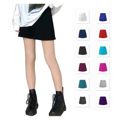 The Hem of Folded Flatbed Sweater is Covered with A Short Skirt White Edges2