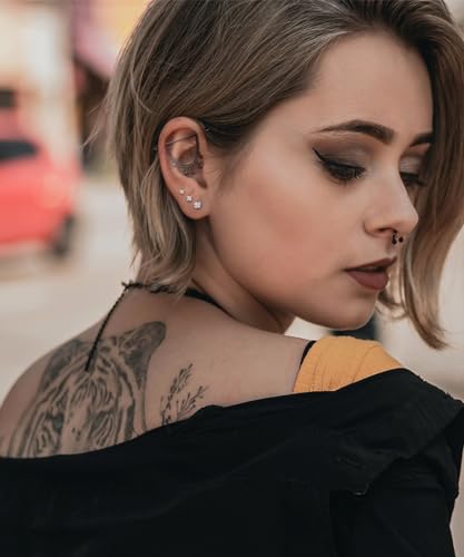 REVOLIA Brincos de barra industrial de aço cirúrgico com corrente para mulheres meninas brincos pend