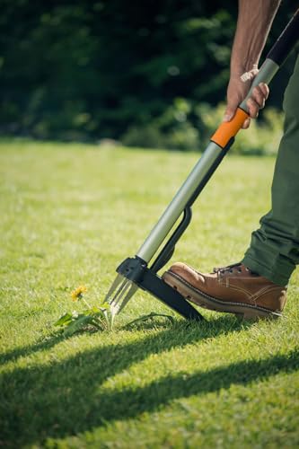 Foto von Fiskars Teleskop-Unkrautstecher, Länge 1 - 1,19 m, Rostfreie Stahl-Arme/Kunststoffgriff, Schwarz/Orange, Smart-Fit, 1020125