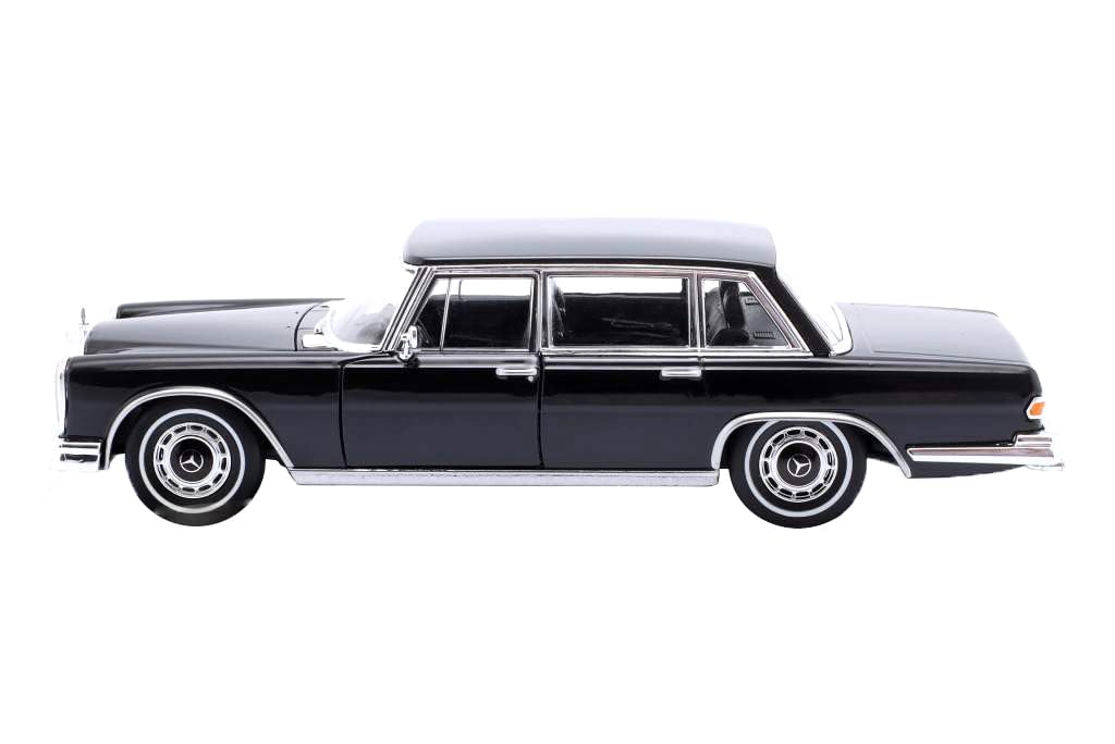 1963 600 Black NEX Models Series 1/24 Diecast Model Car by Welly 24121W-BK