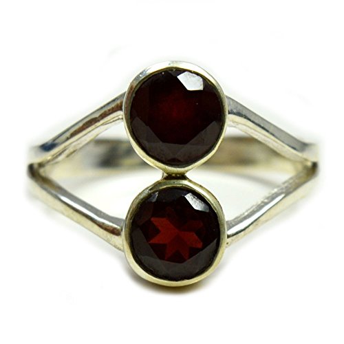 Bague en argent sterling et grenat rouge, le bijou idéal pour vos soirées