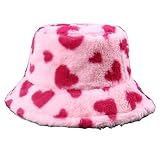Reste au chaud et élégant cet automne et l'hiver avec le chapeau de pêcheur en peluche, doté d'un motif cœur qui ajoute une touche de mode à n'importe quelle tenue