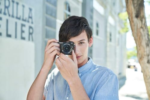 Sony Alpha 6100, Appareil Photo Numérique Hybride APS-C en kit avec l'Objectif Zoom E 16-50mm f/3.5-5.6 PZ OSS ( AF en 0.02s, Suivi des Yeux Humains et Animaux, Vidéo 4K, Ecran Selfie Vlogging )