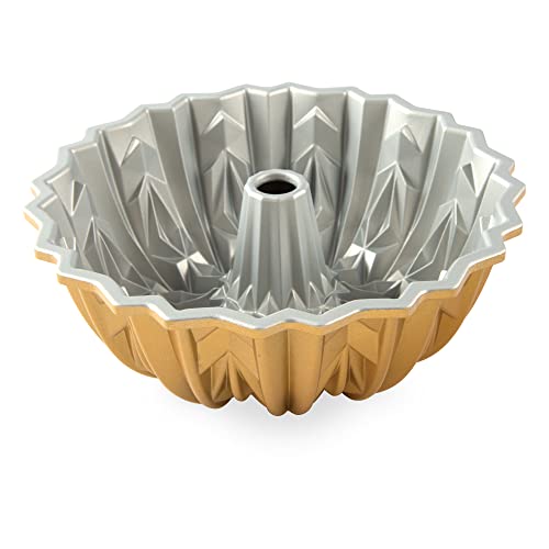 Nordic Ware Bundt Cut Crystal 10 Tazas Dorado