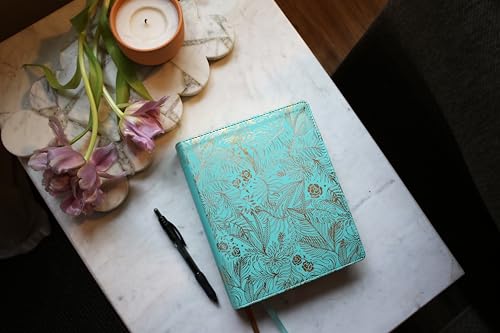 NIV, Journal the Word Bible for Women (Perfect for Note-Taking), Leathersoft, Teal, Red Letter, Comfort Print: 500+ Prompts to Encourage Journaling and Reflection - Image 3