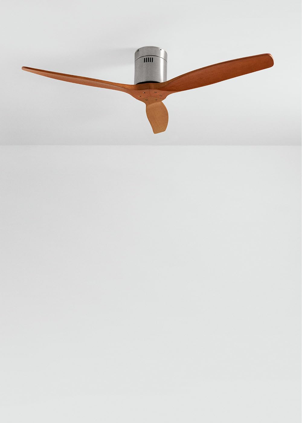 CREATE / WINDCALM NATURAL WOOD M/Deckenventilator Nickel Dunkelholzflügel mit Fernbedienung / 40W, Timer, Ø132 cm, 6 Geschwindigkeiten, Sommer-Winterbetrieb