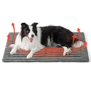 Bedsure Self Warming Dog Bed, Large Self Heating Dog Crate Pad, Thermal Extra Warm Puppy Mat Indoor & Outdoor, Non-Slip & Washable, 35″ x 23″, Grey