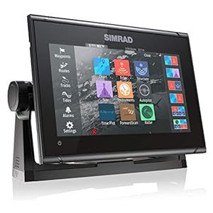 Simrad GO9 XSE – 9-inch Chartplotter with Active Imaging 3-in-1 Transducer, C-MAP Discover Chart Card