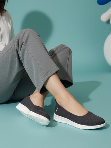 Image of Carlton London Women's Textured Knit Comfort Ballet Flats