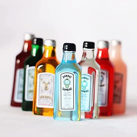 Auleset 1 12 Doll House Miniatures, Christmas Decorations 4Pcs Dollhouse Wine Bottles Exquisite Detail Kitchen Resin Simulation Mini Beer Drink Bottles - B Cover