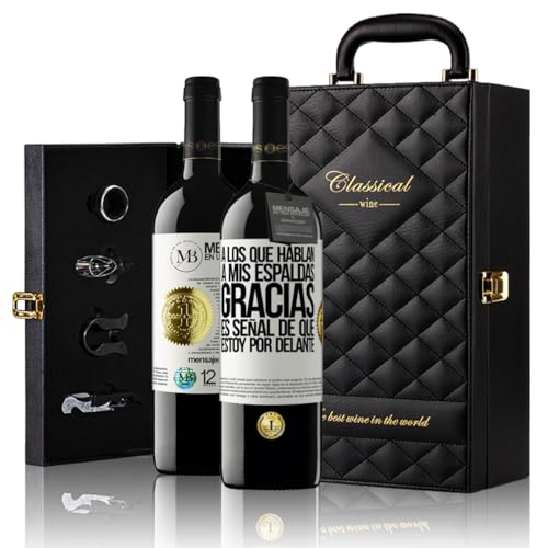 «A los que hablan a mis espaldas GRACIAS Es señal de...» Mensaje en una Botella. Estuche-Maletín de LUJO 2x Vino Tinto Premium Reserva 12 Meses y Set de 4 Accesorios. Etiqueta Blanca PERSONALIZABLE