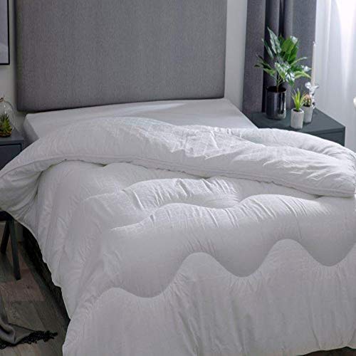 Image of Belledorm Hotel Suite 4.5 Tog Filled Duvet (Superking) (White)