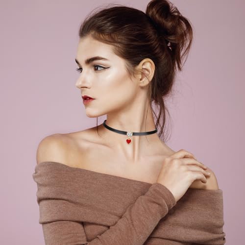 Yolev Choker Schwarz Halskette Damen Leder Goth Halskette Schwarzes Halsband Gothic Choker Halsband Kette mit Liebe Anhänger Schmuck Lederkette Damen Mädchen Weihnachten Zubehör