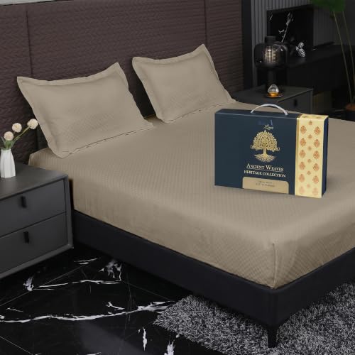 Image of Story@Home Luxe King Size Fitted Bedsheet with 2 Pillow Covers | 500 TC Egyptian Cotton Compact Yarn | 182 x 198 cm | Fits Up to 12 Inch Mattress | Checkered Jacquard | Beige | Gift Packaging