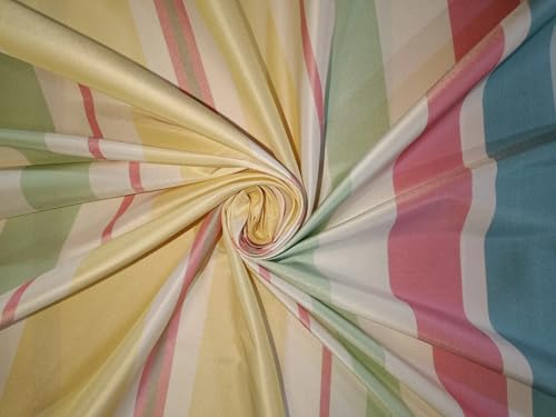 Taffetas de soie pastel 137 cm de large pour créer des décors de table de mariage